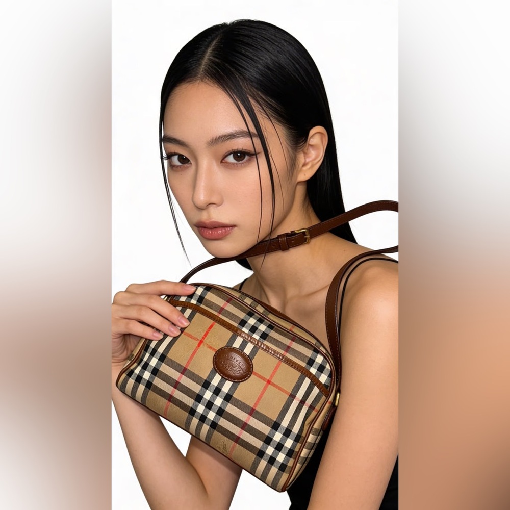 12-26 Preloved Burberry Nova Check Shadow Horse Shoulder Bag